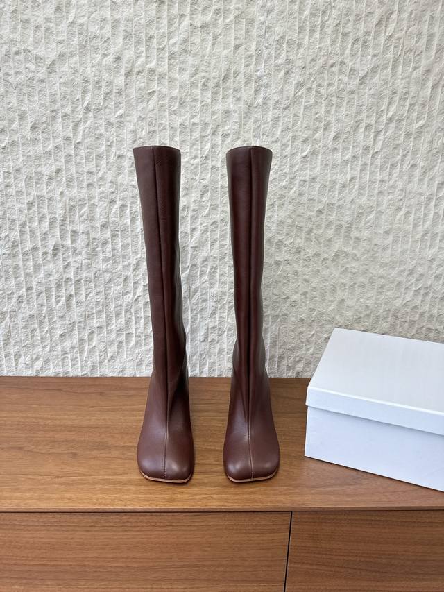 Gg279 Maison Margiela 25Ss Autumn/Winter New Straight-Leg Boots (Over-the-Knee)