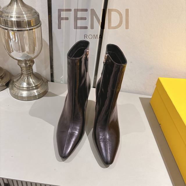 Fendi Arco Blind Eel Leather Boots High-Heeled Ankle Boots Factory Price Pp: Gen