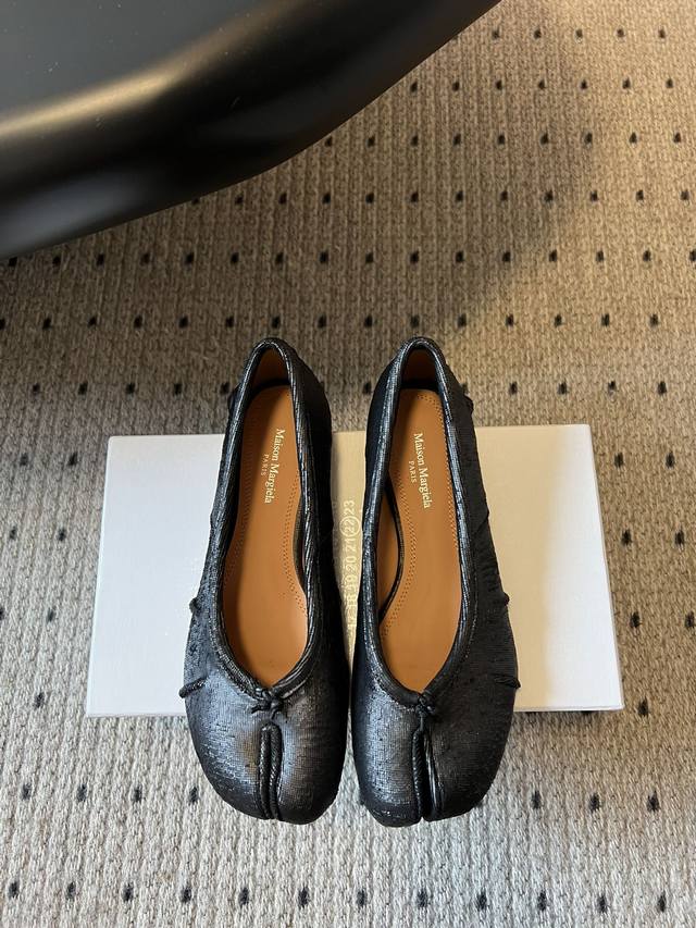 Maison Margiela Mm6 Pleated Tabi Split-Toe Ballet Flats Many celebrities and fas