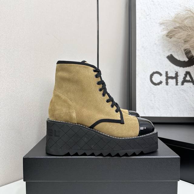 2025 Chanel Ankle Boots, a must-have item for this fall/winter season!! Chanel's