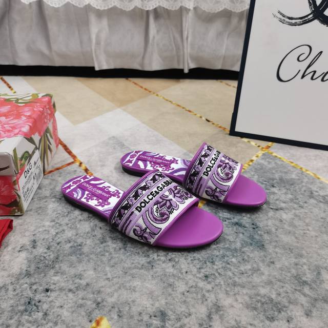 New Color Dg Top-Tier High-Version 2025 Bestselling 3D Printed Slippers with Emb