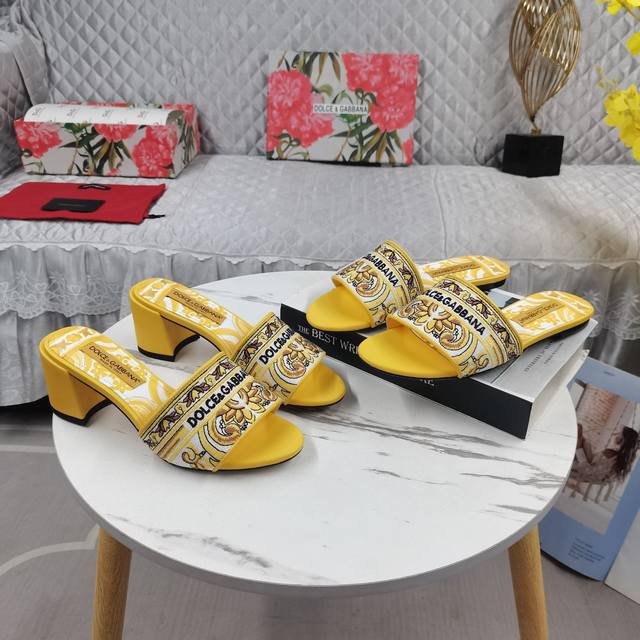 Dg Top-tier high-quality replica Popular embroidered + 3D printed slippers, iden