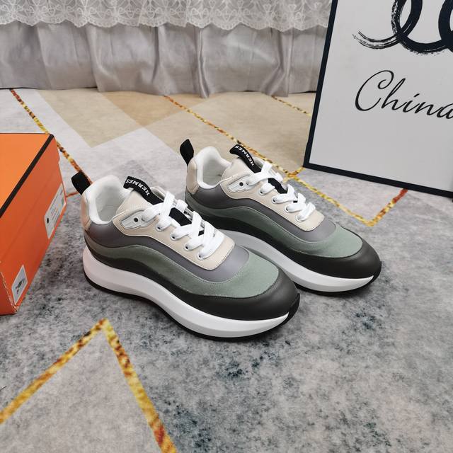 New Color Block Casual Shoes - Heavy Shipment Available! Material: Imported cowh