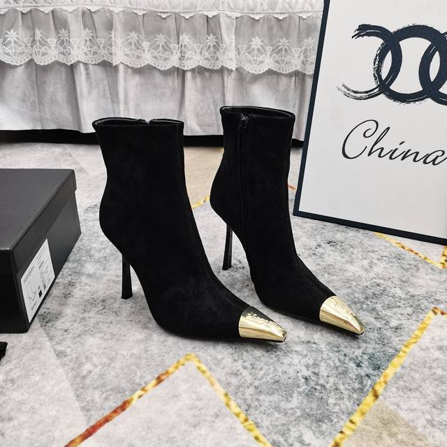 New 2025 Style Side Zipper Pointed Toe Ankle Boots Perfect details Delicate shee