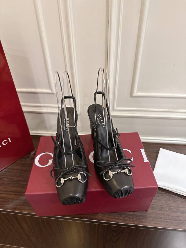 Gucci Horsebit Women's Lace-up Pumps (Ddd, Fall/Winter 2025 Collection). These h