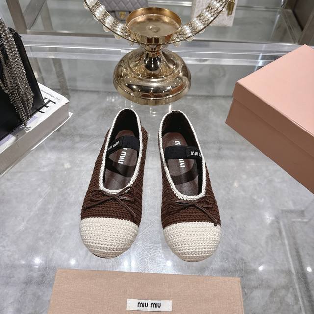 New arrival, new colors of Miumiu French fairy ballet flats! They've arrived wit