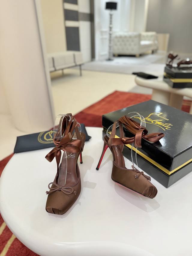 Ballet Flats W. Cassia Lace Up high heels are a testament to Christian Louboutin