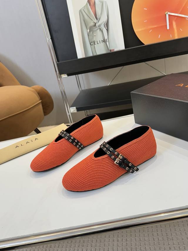 Price: Brand: Alaia Alaia 24S New Retro Buckle Mary Jane Shoes Ballet Flats Runw