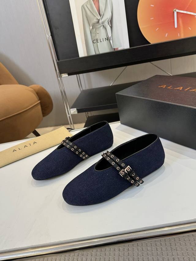 Price: Brand: Alaia Alaia 24S New Retro Buckle Mary Jane Shoes Ballet Flats Runw