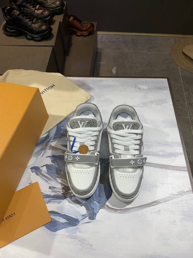 Factory Price P Lv Trainer Sports Sneakers Series Diamond Edition Proxy Purchase