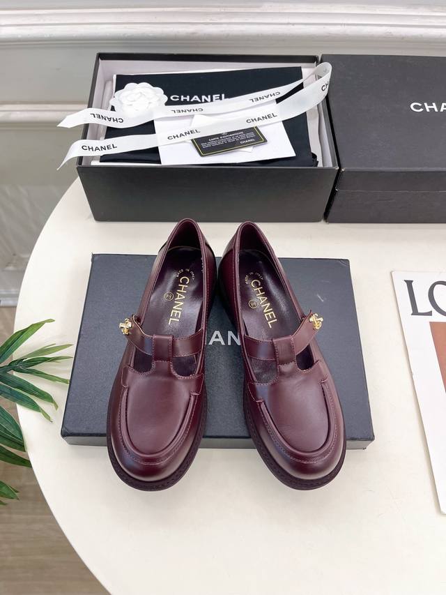 Chanel 25 2025 Autumn/Winter New Arrival Classic Runway Style Chanel Backpack Lo