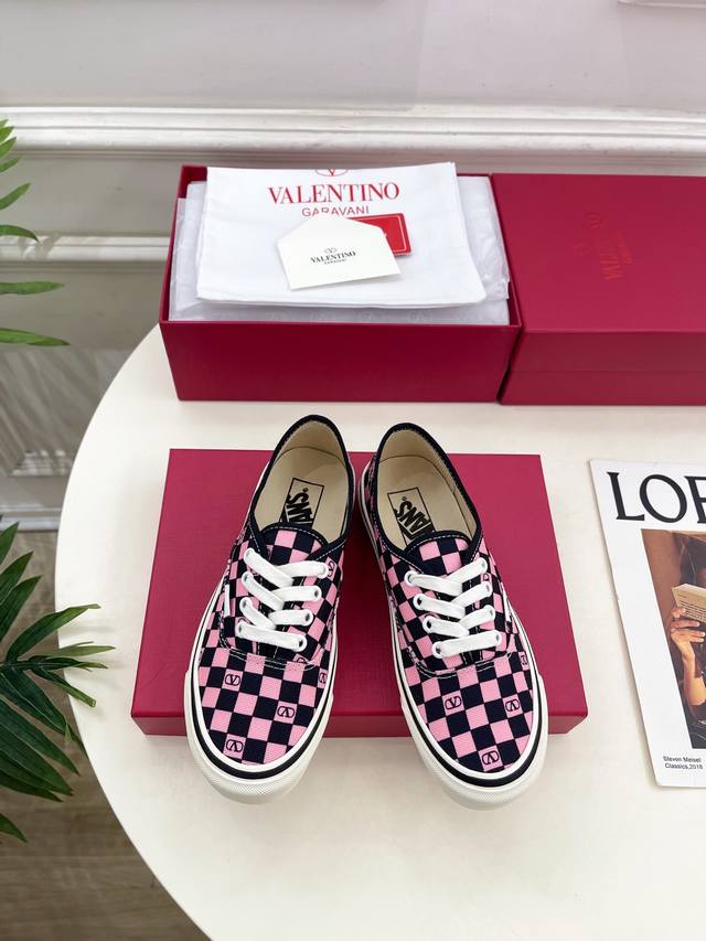 Valentino 2025 Fall/Winter New Arrivals: Valentino x Vans Collaboration Couple S