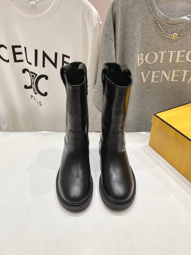 High-quality factory-made Fendi F029 2025 Autumn/Winter New Mid-Length Straight
