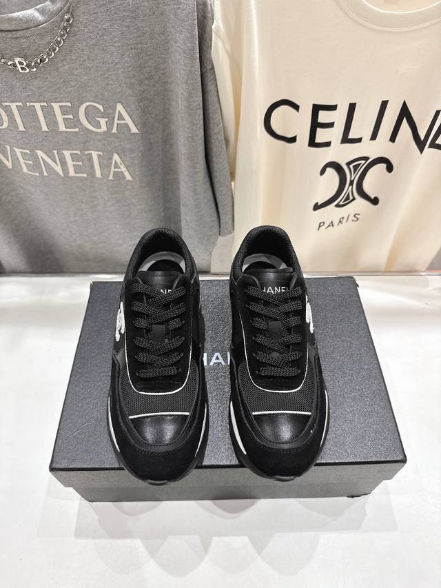 High-quality factory version Chanel F015 2025Ss new lace-up panda shoes, casual