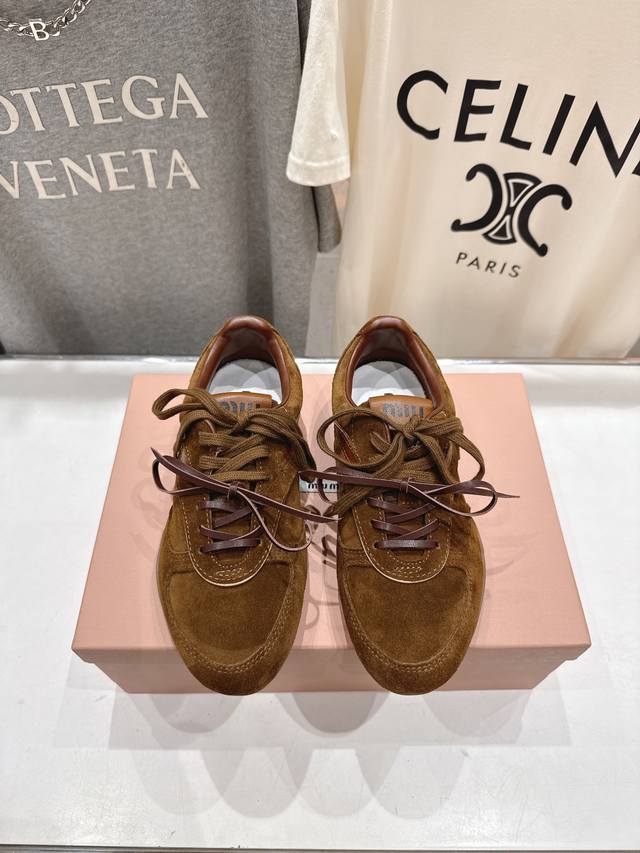 High-quality factory-made Miumiu F022 2025 Autumn/Winter runway new lace-up Germ