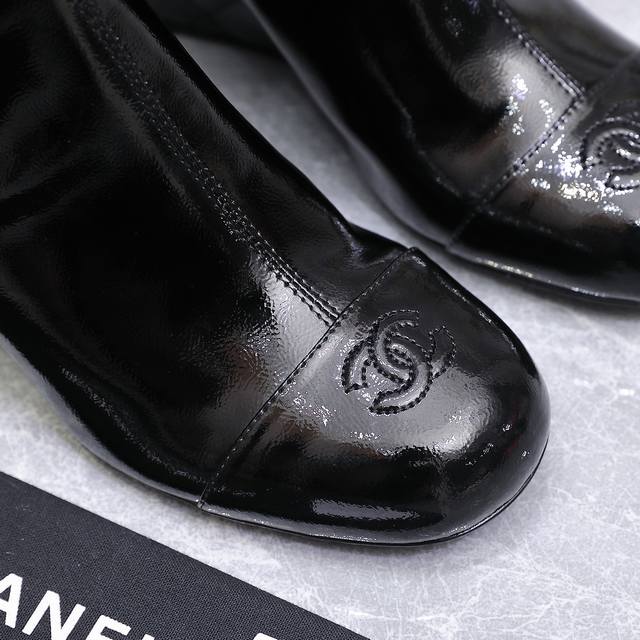 Chanel*