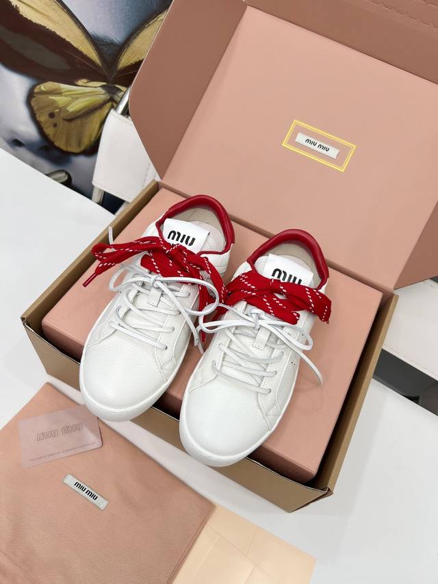 Top-tier Miu Miu white sneakers, the "dirty" sneakers! 25 new British-style lace