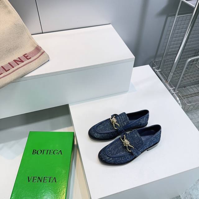 High-quality factory release! Top-quality Bottega Veneta Fall/Winter 2025 new co