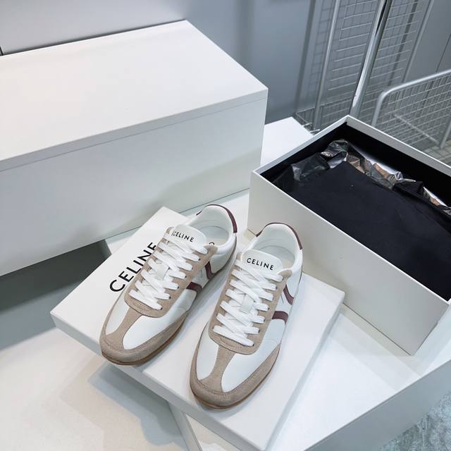 High-quality factory-made flat shoes for women and men! Top-quality couple style