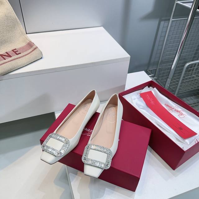 High-quality factory! Top-quality Roger Vivier silk rhinestone buckle square-toe