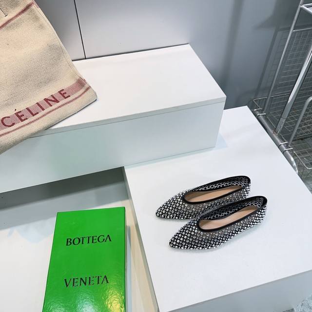 High-quality factory-made flat shoes! Top-quality Bottega Veneta Ss Fall/Winter High-quality factory-made flat shoes! Top-quality Bottega Veneta Ss Fall/Winter