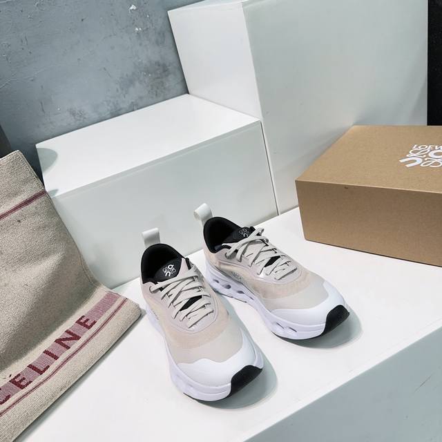 High-quality factory-made women's and men's sizes 270! Top-quality couple's shoe