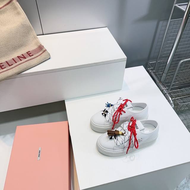 High-quality factory! Top-quality Miu Miu 2025 Fall/Winter flagship store latest