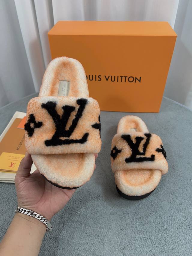 Louis Vuitton (LV) New Wool Slippers - Soft and Fine Wool, Top Quality Pure Wool