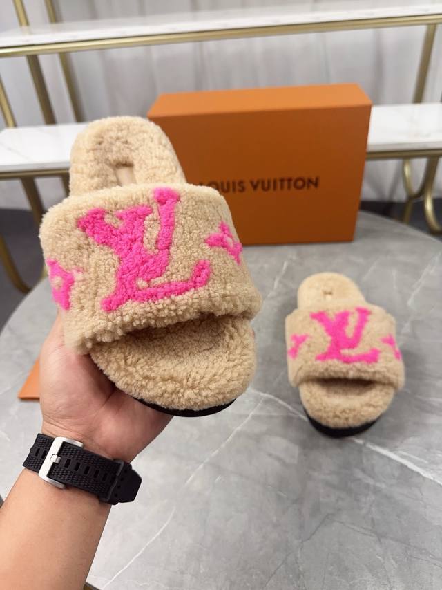 Louis Vuitton (LV) New Wool Slippers - Soft and Fine Wool, Top Quality Pure Wool