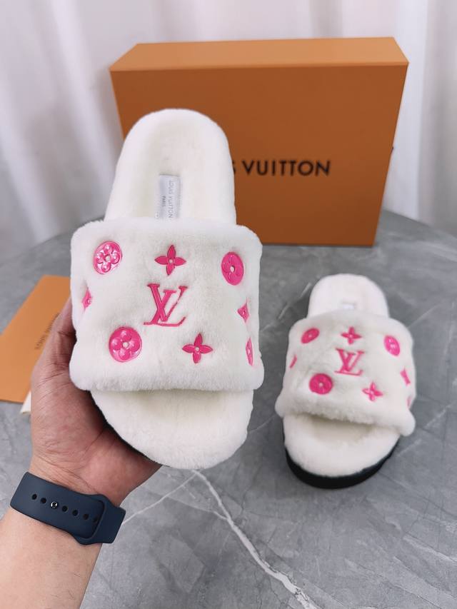 Louis Vuitton (LV) New Wool Slippers - Soft and Fine Wool, Top Quality Pure Wool