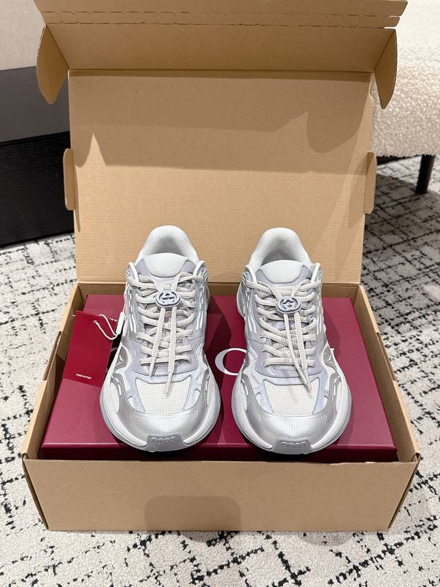 High-quality Gucci 25Ss retro sneakers/dad shoes, perfect for couples. This Gucc