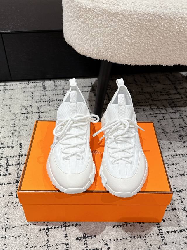 Top-tier couple's style Hermes 25 Bouncing sports casual shoes. The most comfort