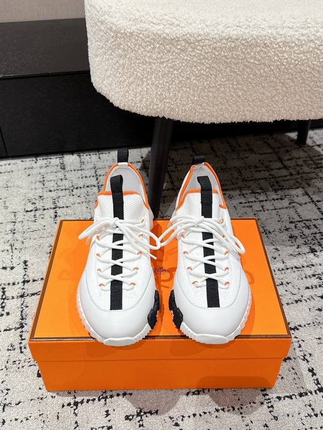Top-tier couple's style Hermes 25 Bouncing sports casual shoes. The most comfort
