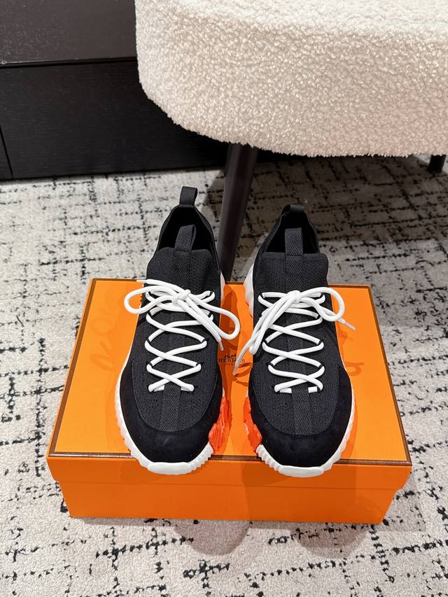 Top-tier couple's style Hermes 25 Bouncing sports casual shoes. The most comfort