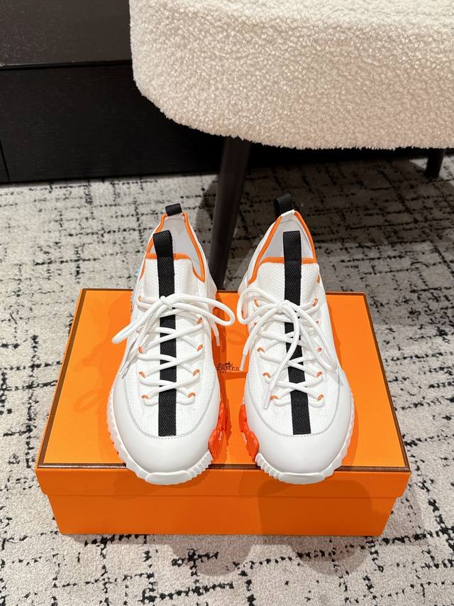 Top-tier couple's style Hermes 25 Bouncing sports casual shoes. The most comfort