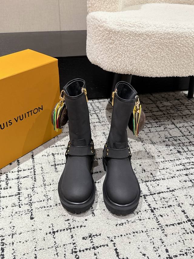 25 Louis Vuitton co-branded motorcycle ankle and knee boots series (no bag) - 23