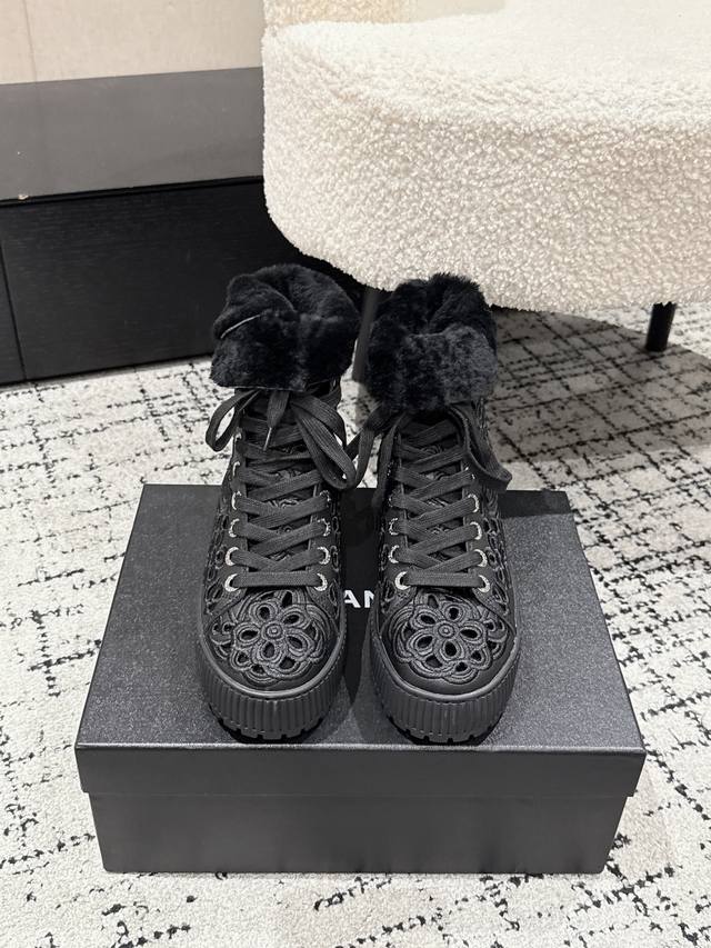 Chanel Fall/Winter 2025 New Lace-up High-Top Hollow-out Embroidered Casual Sanda