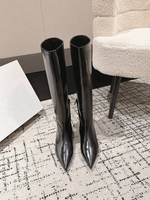 Top-tier version Khaite 25 Fall/Winter new exquisite pointed-toe long boots Styl