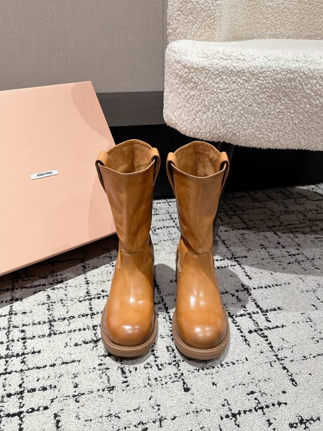 Miumiu 2026 Spring/Summer Runway Style Slouch Boots - Slip-on Ankle Boots. The b