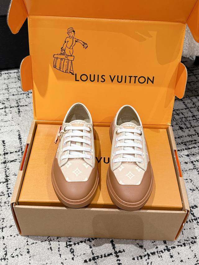 25 Louis Vuitton Collaboration Cat Shoes LV collaborates with cat artist Grace t