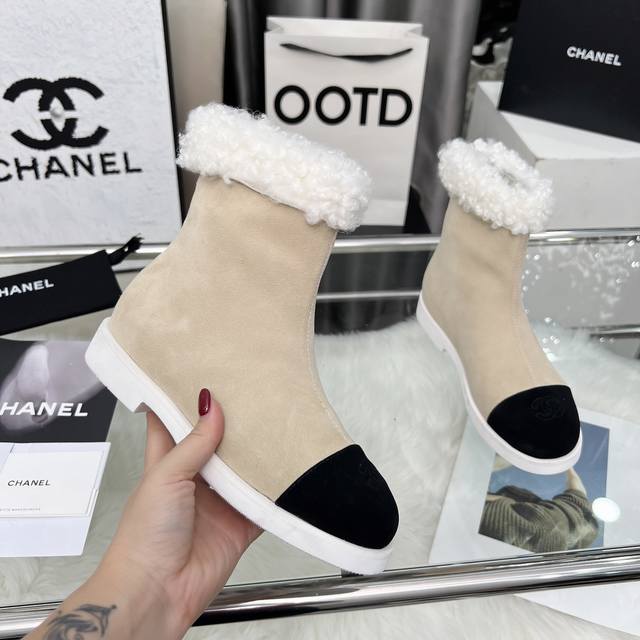 High-quality Chanel 2025 Fall/Winter latest boutique ankle boots, a must-have it