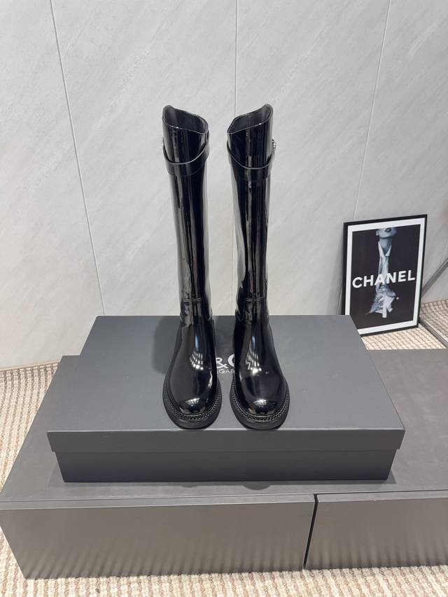 Factory Direct: Exclusive Top-Tier Version Dolce & Gabbana 25Vs Autumn/Winter Ho Factory Direct: Exclusive Top-Tier Version Dolce & Gabbana 25Vs Autumn/Winter Ho