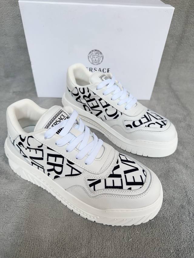 Versace original quality. Unique modern style sneakers. A must-have casual shoe Versace original quality. Unique modern style sneakers. A must-have casual shoe