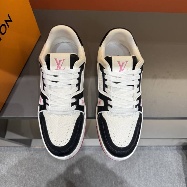 Sizes 38-45. This new colorway of the Louis Vuitton Trainer sneaker is crafted f