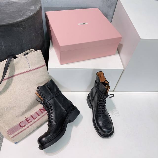 High-quality factory release! Top-tier version Miu Miu 25Ss Fall/Winter runway n