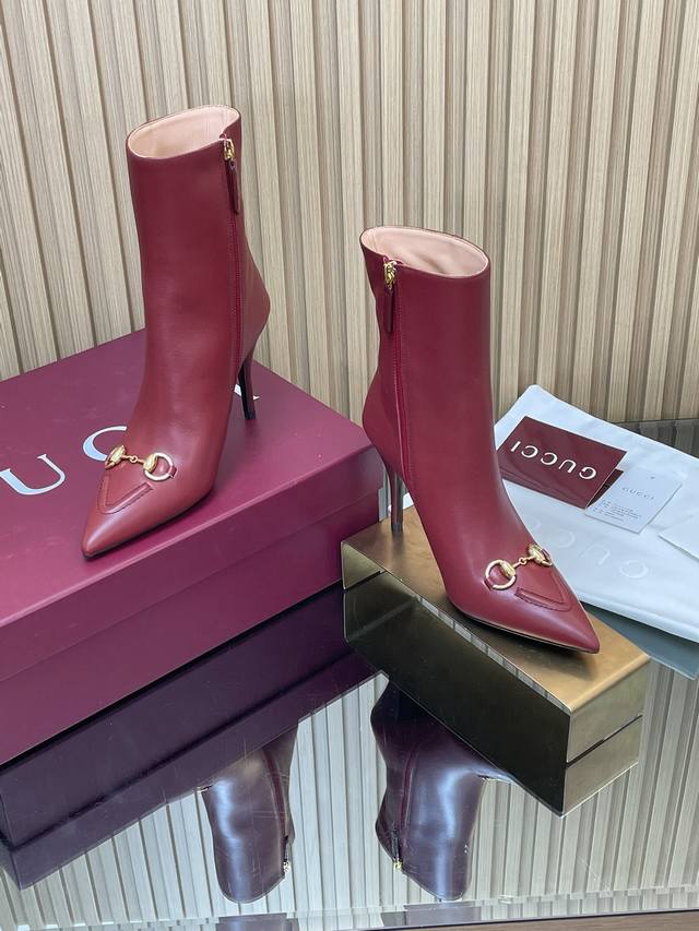 2025 Autumn/Winter Gucci New Gucci Horsebit High-Heeled Ankle Boots, Pointed Toe