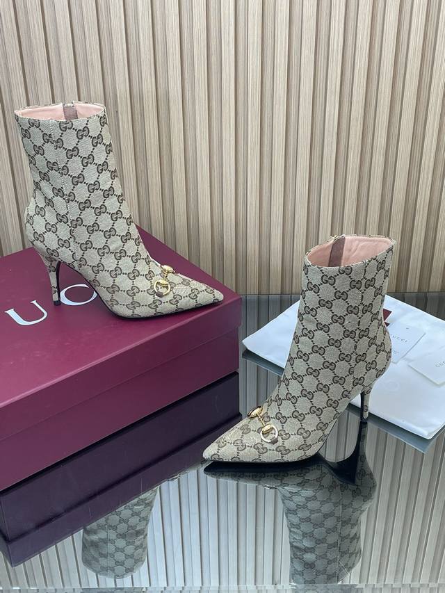 2025 Autumn/Winter Gucci New Gucci Horsebit High-Heeled Ankle Boots, Pointed Toe