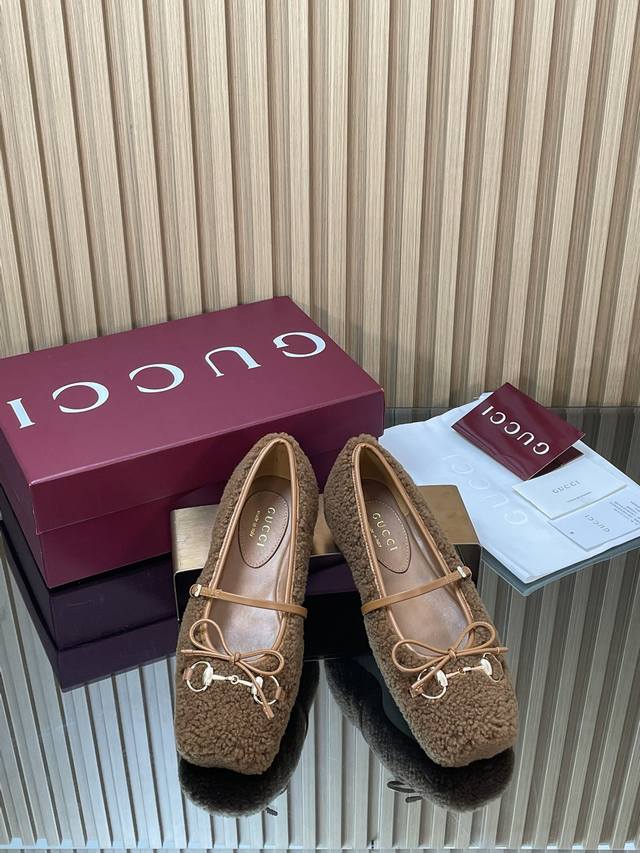 Gucc High-End Boutique 2025 Early Autumn Collection New Arrival Flat Wool Ballet