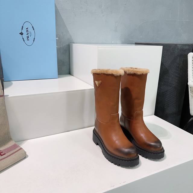 High-quality factory! Top-quality Prada 25Ss autumn/winter classic triangle logo