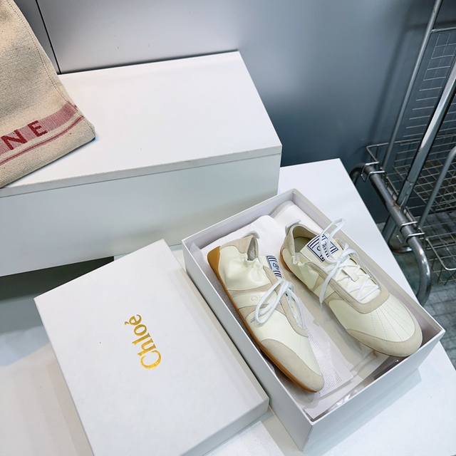 High-quality factory! Top-quality Chloe Spring/Summer 2026 new German training s High-quality factory! Top-quality Chloe Spring/Summer 2026 new German training s